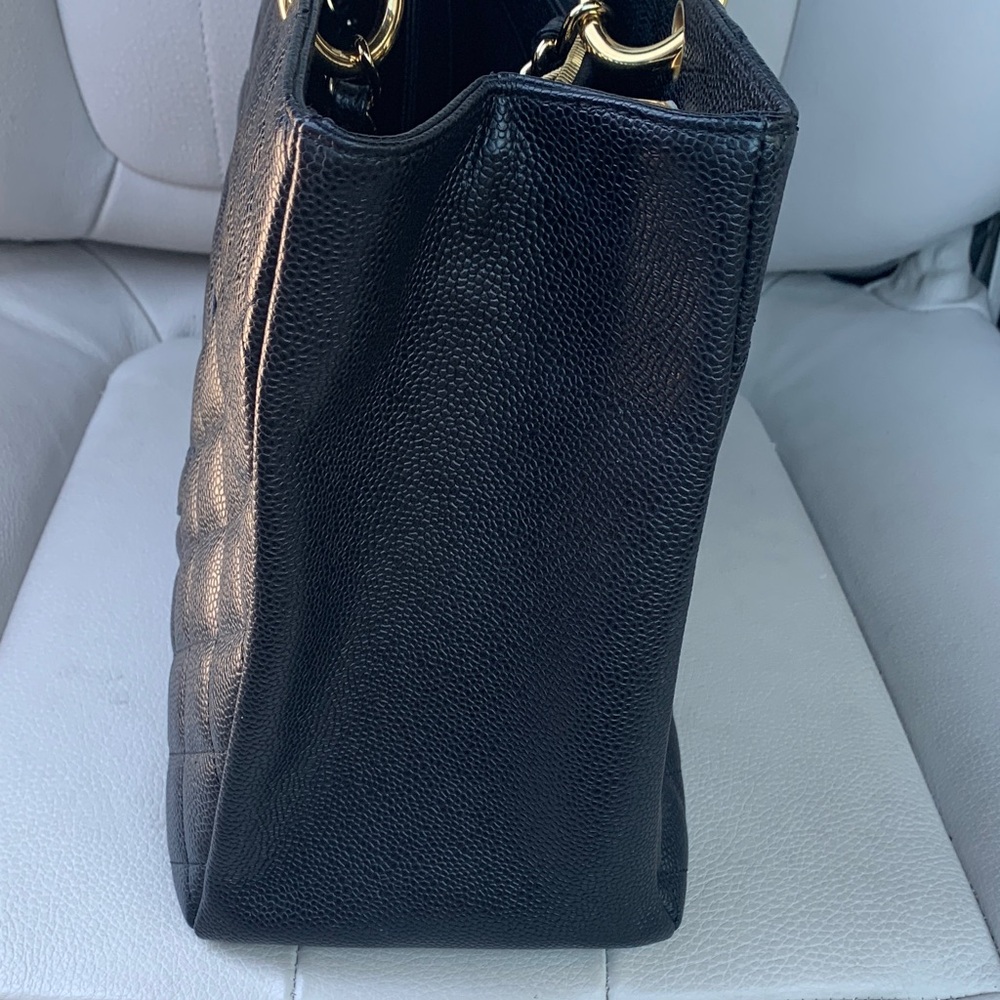 Chanel Black Quilted Tote with Gold Accents - Picture 5 of 16